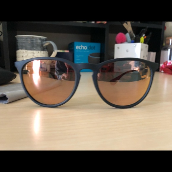 Authentic Ray Bands - Picture 2 of 2
